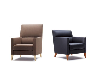 LOUNGE CHAIR