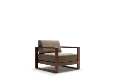 LOUNGE CHAIR