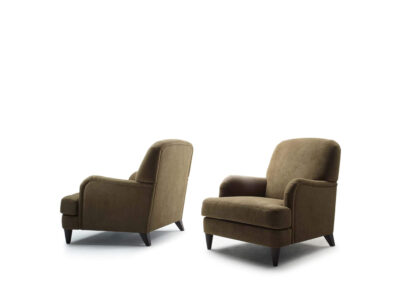 LOUNGE CHAIR